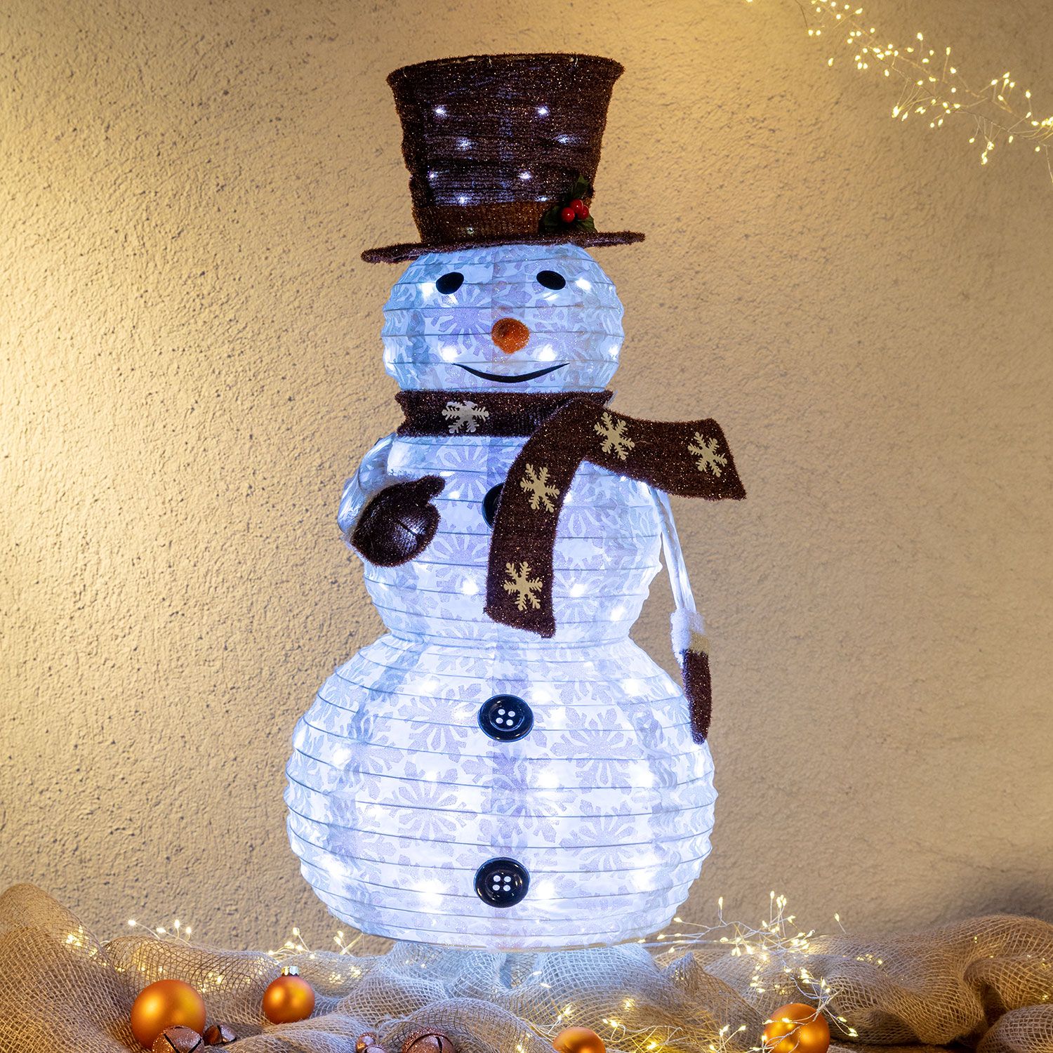 Faltbarer Schneemann, h. 90 cm, aus Kunststoff, 90 kaltweiße LEDs